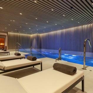 Zona de Aguas y Relaxing Massage en Seventy Spa del Hotel Seventy Barcelona 4* (Barcelona)