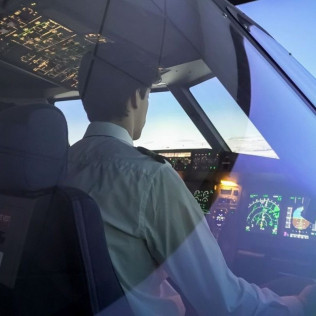 Flight Experience: Simulador de Vuelo A320 (Las Rozas de Madrid, Madrid)