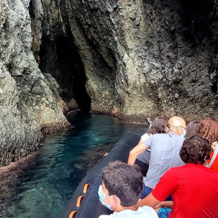 Ruta en Barco con Snorkel en aguas cristalinas (Cabo de Gata, Almería)