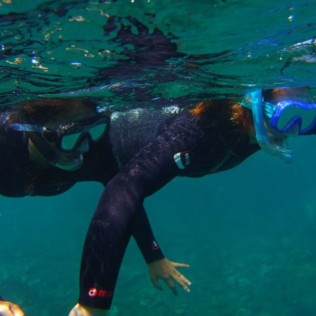 Ruta de Snorkeling en Bahía volcánica en Las Galletas (Tenerife)