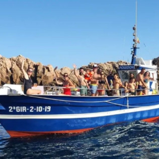 Paseo en Barco por la Costa con Snorkeling (Calella de Palafrugell, Girona)