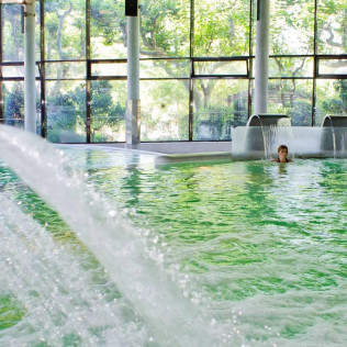 Circuito Spa Aquatonic y Comida o Cena en Hotel Termes de Montbrió 4* (Tarragona)