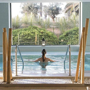 Circuito Spa en Hotel AR Golf Almerimar 5* y Visita Guiada con Cata en Finca Ecológica (Almería)