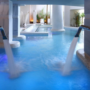 Circuito Spa en Royal Hideaway Sancti Petri Spa & Resort 5* y Visita a Bodegas Osborne y Cata de vinos de Jerez para dos (Cádiz)