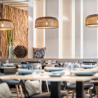 Circuito Spa Mare Nostrum, Masaje Relajante y Comida o Cena en Sallés Hotel Pere IV 4* (Barcelona)
