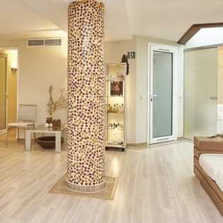 Circuito Spa y Desayuno en Hotel Grèvol Spa 4* (Llanars, Girona)