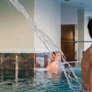 Circuito Spa y Comida para dos en Spa Gran Hotel Lakua 5* - Sábados, domingos y festivos (Vitoria-Gasteiz, Álava) 
