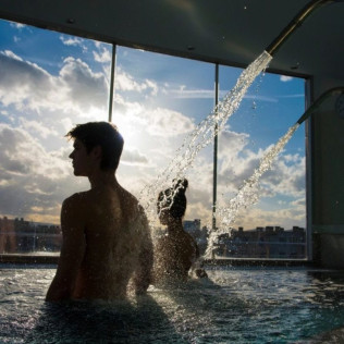 Circuito Spa y Comida para dos en Spa Gran Hotel Lakua 5* - Sábados, domingos y festivos (Vitoria-Gasteiz, Álava) 