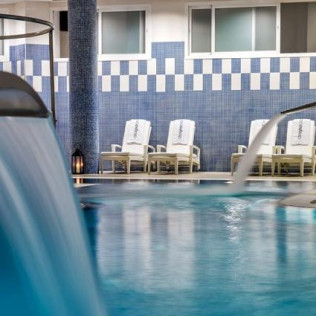 Circuito Spa y Masaje para dos en H10 Estepona Palace Spa 4* (Málaga)