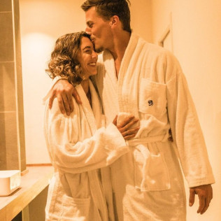 Circuito Spa, Masaje de 25' y Desayuno en Rock Spa de Hard Rock Hotel Marbella 4* (Marbella, Málaga)