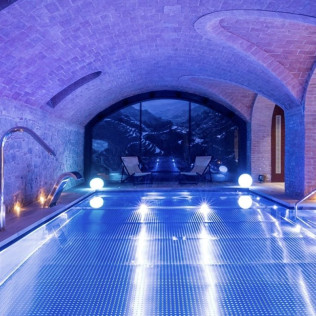 Zona de Aguas y Deep Tissue Massage en Spa Siargao del Hotel 1898 4* (Barcelona)