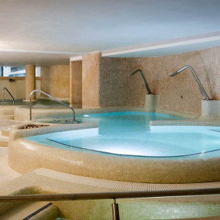 Spa y Masaje Oriental para dos en SPALAS Hotel Gran Palas 5* (La Pineda, Tarragona)