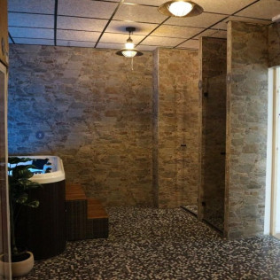 Acceso a Spa L'Inici (Llagostera, Girona)