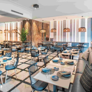 Circuito Spa Mare Nostrum, Masaje Duorelax y Comida o Cena para dos en Sallés Hotel Pere IV 4* (Barcelona)