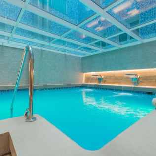 Circuito Spa Mare Nostrum, Masaje Duorelax y Comida o Cena para dos en Sallés Hotel Pere IV 4* (Barcelona)