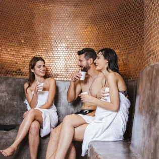Circuito Spa, Masaje, Cena y Cóctel para dos en Hotel Macià Granada Five Senses 3* (Granada)
