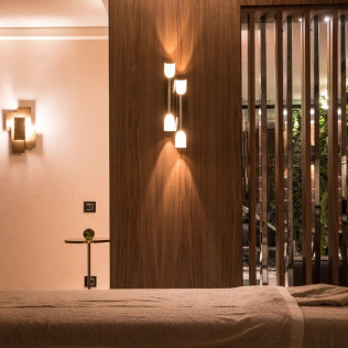 Circuito Spa en OASIS Wellness & Spa, Masaje RESET y Desayuno en SOFIA Bar & Tapas en Grand Hyatt Barcelona 5* (Barcelona)