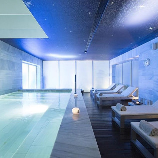 Circuito Spa, Masaje Oriental y Comida o Cena en Hospes Palacio de los Patos 5* (Granada)