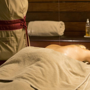 Circuito Spa, Masaje Oriental y Comida o Cena en Hotel Hospes Palau de la Mar 5* (Valencia)