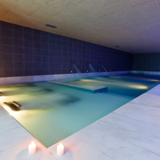 Circuito Spa y Masaje para dos en Hotel Balneario de Areatza (Vizcaya)