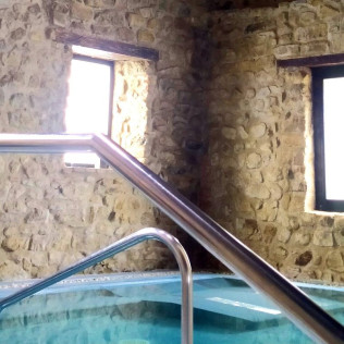 Spa Privado con Cava y Opción a Masaje para Parejas en Spa Masia Vallromanes (Vallromanes, Barcelona)