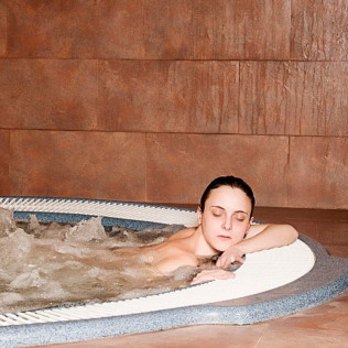 Circuito Spa Privado y Menú Gourmet para dos en Fin de Semana en Spa La Salve (Torrijos, Toledo)