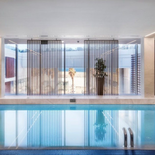 Moto de Agua y Circuito Spa para dos en Hotel Marina Badalona 4* (Badalona, Barcelona)