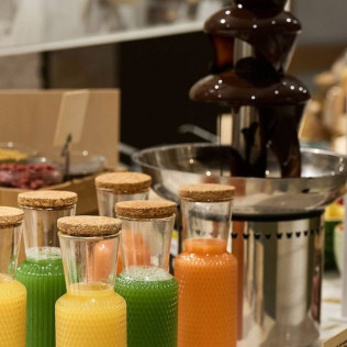 Circuito Spa, Masaje y Desayuno para dos en Hotel Catalonia Plaza Catalunya 4* (Barcelona)