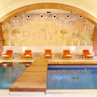Paseo a Caballo por el Montseny con Circuito Spa y Comida en Hotel Balneario Blancafort 4* para dos (Barcelona)