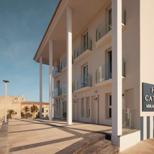 Spa Privado con Cava para dos en Hotel Catalonia Mirador Des Port 4* (Maó, Menorca)