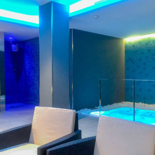 Circuito Spa  y Masaje de 50 minutos para dos en Spa Sol Don Marco (Torremolinos, Málaga)