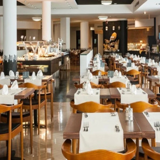 Circuito Spa, Masaje y Comida o Cena para dos en Sandos Monaco Hotel & Spa 4* (Benidorm, Alicante)