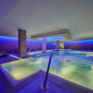 Circuito Spa, Masaje y Comida o Cena para dos en Sandos Monaco Hotel & Spa 4* (Benidorm, Alicante)