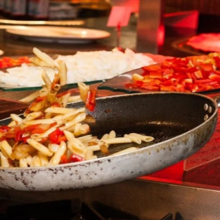 Circuito Spa, Masaje y Comida o Cena para dos en Sandos Monaco Hotel & Spa 4* (Benidorm, Alicante)