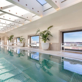 Circuito Spa y Masaje Aromaterapia o Deep Tissue en Barceló Torre de Madrid 5* (Madrid)