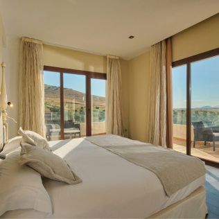 Escapada de 2 Noches con Spa en Hotel Spa Villa Nazules 4* (Almonacid de Toledo, Toledo)