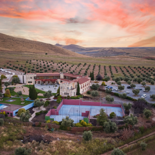 Escapada de 2 Noches con Spa en Hotel Spa Villa Nazules 4* (Almonacid de Toledo, Toledo)