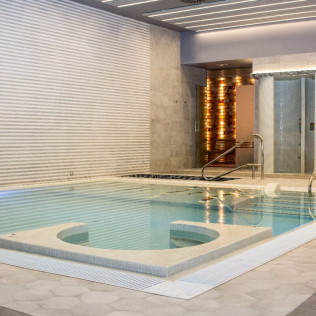 Circuito Spa en Hotel Spa Tudanca Aranda 4* y Vuelo en Globo para dos (Burgos)