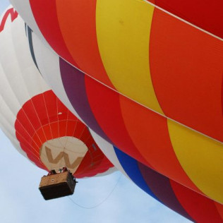 Circuito Spa en Spaxión del Hotel Áurea Convento Capuchinos 5* y Vuelo en Globo con Cava, Almuerzo, Fotos y Vídeo HD (Segovia)