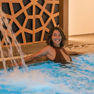 Circuito Spa, Masaje de 25' y Cena Buffet en Rock Spa de Hard Rock Hotel Marbella 4* (Marbella, Málaga)