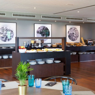 Desayuno Buffet y Acceso a Spa en Dolce by Wyndham Barcelona Resort 4* Sup (Sant Esteve Sesrovires, Barcelona)