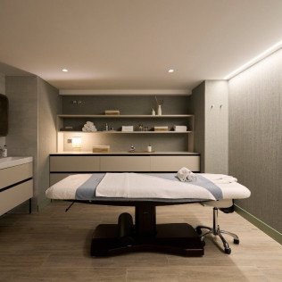 Spa, Masaje y Comida en Hotel Catalonia La Maquinista 4* (Barcelona)