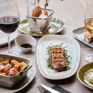 Spa, Masaje y Comida en Hotel Catalonia La Maquinista 4* (Barcelona)