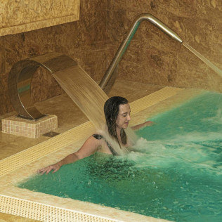 Circuito Spa y Masaje 25' para dos en El Cortijo de Zahara 4* (Zahara de los Atunes, Cádiz)