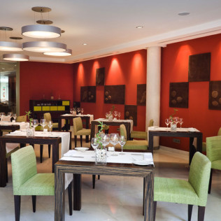 Circuito Spa y Cena para dos en Exe Estepona Thalasso Spa 4* (Estepona, Málaga)