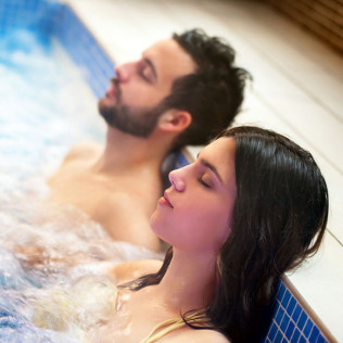 Circuito Spa y Cena para dos en Exe Estepona Thalasso Spa 4* (Estepona, Málaga)