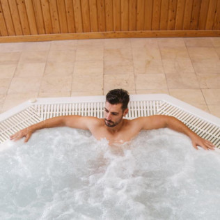Circuito Spa en Hotel Playa Granada Club Resort 4* (Motril, Granada)