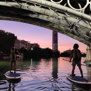 Paddle Surf al Aterdecer en el Río Guadalquivir (Sevilla)
