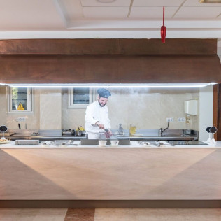 Day Spa: Circuito Spa con Copa de Cava y Comida o Cena en Tahara Spa del Hotel Sun Palace Albir & Spa 4* (Alfàs del Pi, Alicante)
