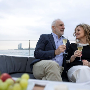 Sunset en Velero para dos (Barcelona)